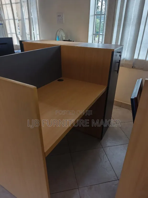 Laminated Workstation for 2 Seaters - 1
