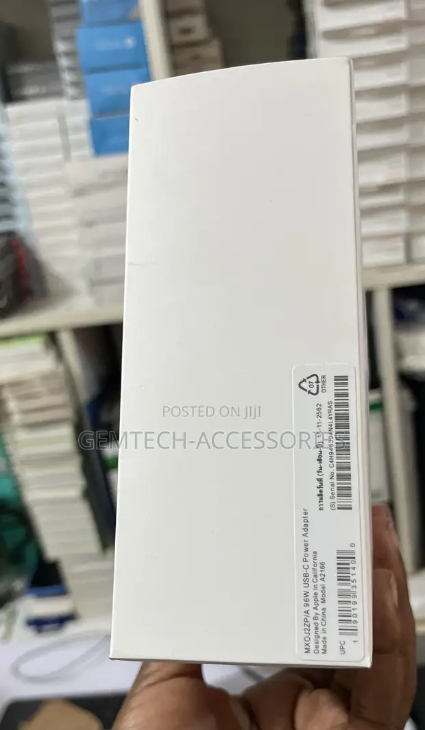 Apple USB-C 96W Power Adapter - 1