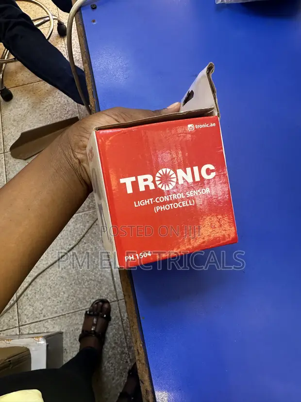 Tronic Photocell - Security Light Switch - 1
