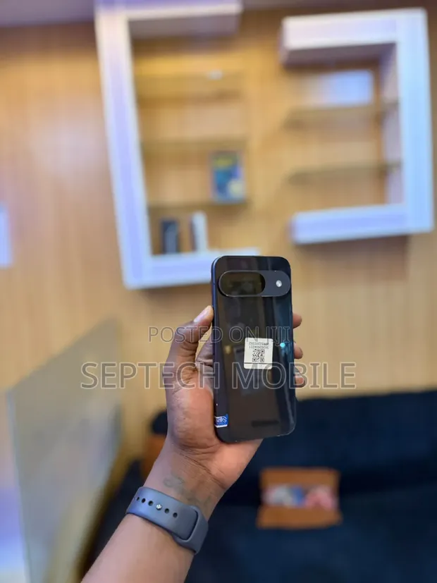 New Google Pixel 9 128GB Black - 1