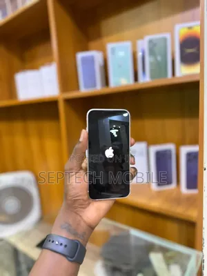 New Apple iPhone 13 128GB White
