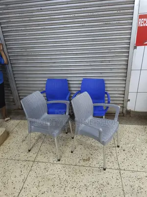 1pc Stackable Portable Plastic Chairs