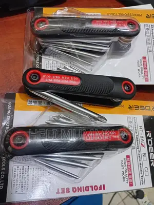 R'deer 8-in-1 Folding Screwdriver Set