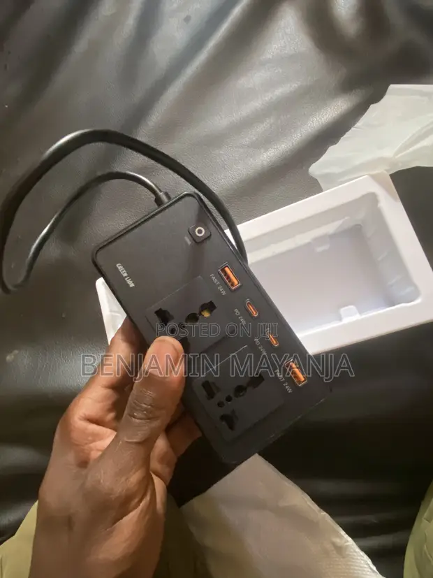 Green Lion 200W Car Inverter (GC-200) - Brand New (Outer Box Damage) - 1