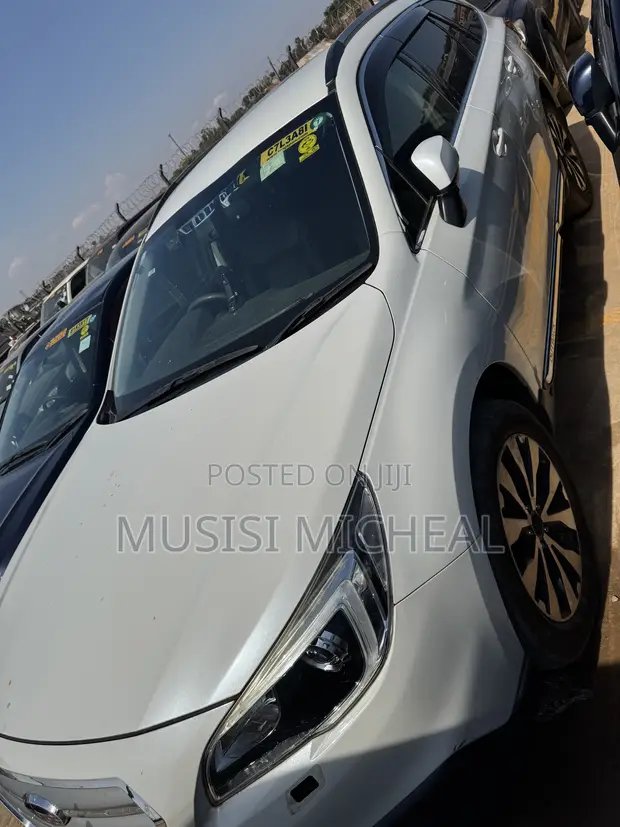 Subaru Outback 2.5i Limited AWD 2017 White - 1