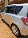 Toyota Ractis 1.5 FWD 2009 Silver - 3