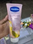 Vaseline Gluta-Hya Body Serum Lotion - 2
