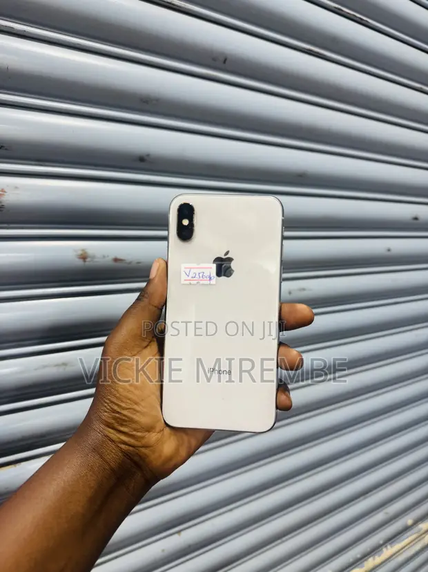 Apple iPhone X 256GB White - 1