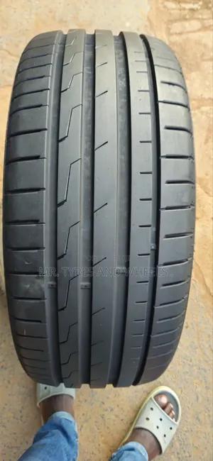 Chinese Long-Lasting Used Tyres 225/45R18