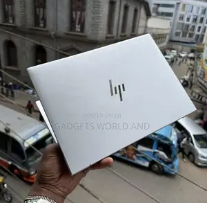 New HP EliteBook 840 G10 Laptop: i7, 16GB RAM, 512GB SSD