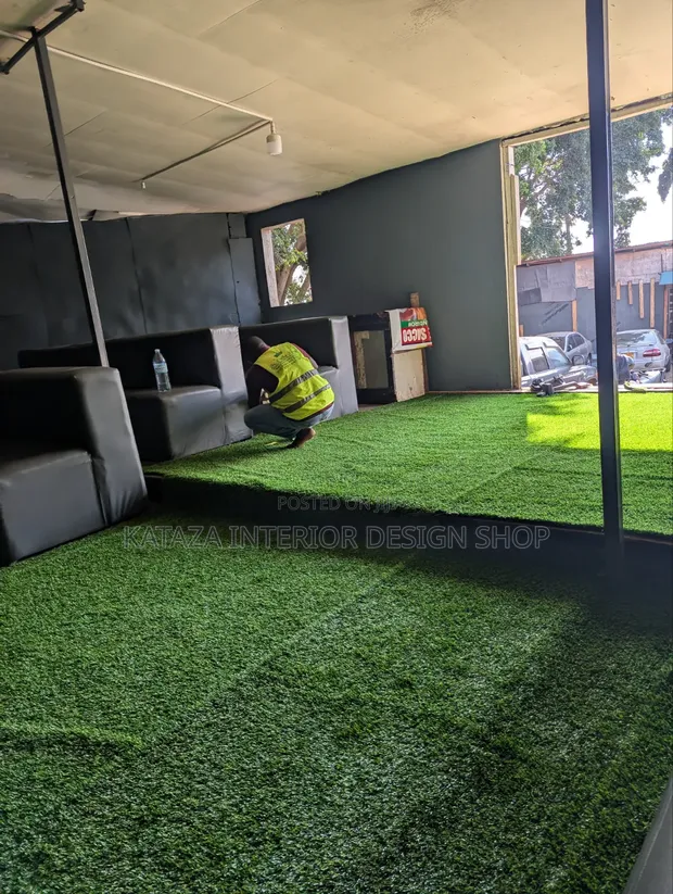 Dark Green Square Meter Grass Carpet - 1