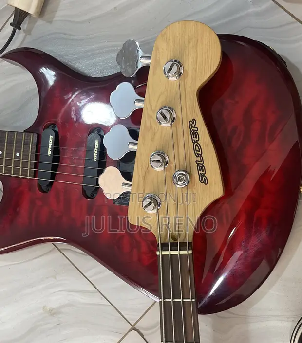 Used SELDUR Bass Guitar - 1