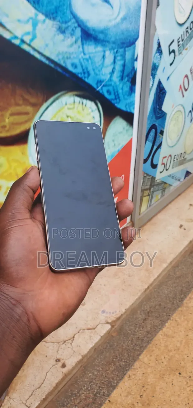 Samsung Galaxy S10 Plus 128GB Black - 1