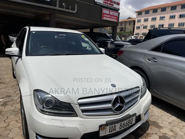 Mercedes-Benz C180 2016 White - 1