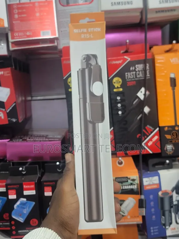 R1-L Tripod Selfie Stick - 1