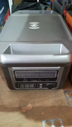 Portable Power Station 1500W / 24V