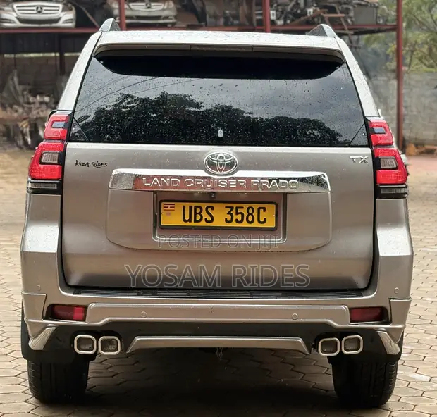 Toyota Land Cruiser Prado 3.0 D-4D 2015 Brown - 1