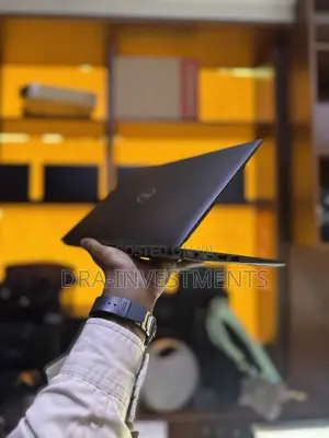 Dell Latitude 7390 Laptop: Intel Core i5, 16GB RAM, 256GB SSD
