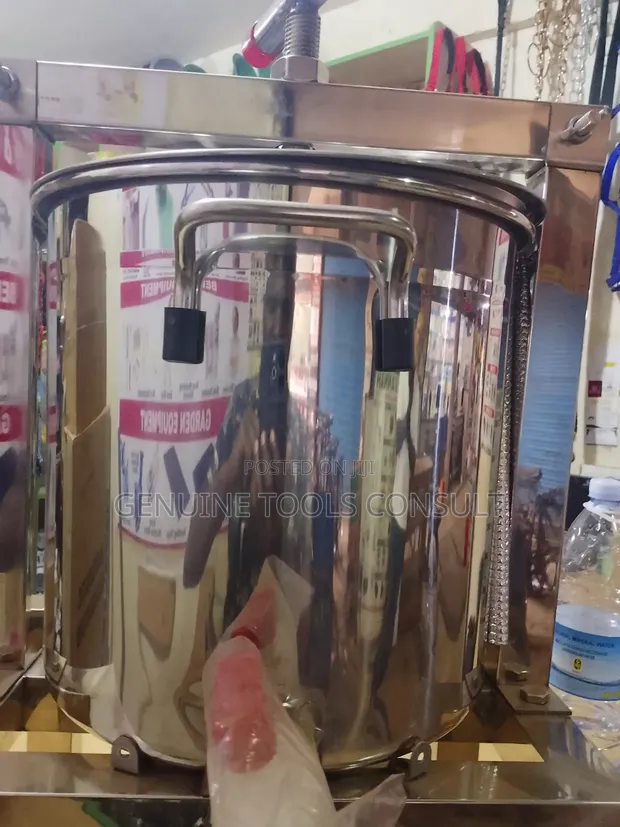 Honey Extractor Compressor - 10 Litre Capacity - 1