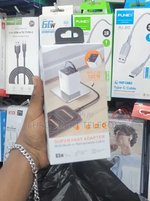 GE 65W Super Fast Retractable Cable Charger