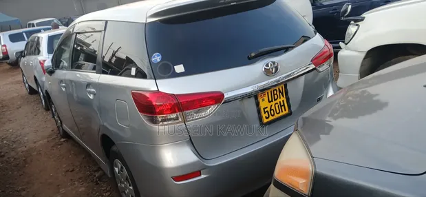 Toyota Wish 2009 Silver - 1