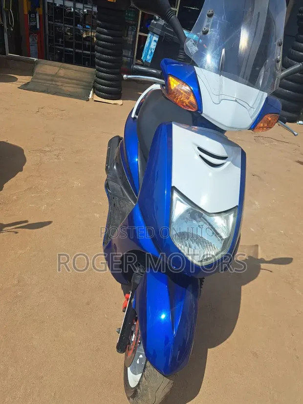Yamaha Majesty Scooter 2025 Blue - 1