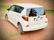 Toyota Ractis 1.5 AWD 2011 White - 4