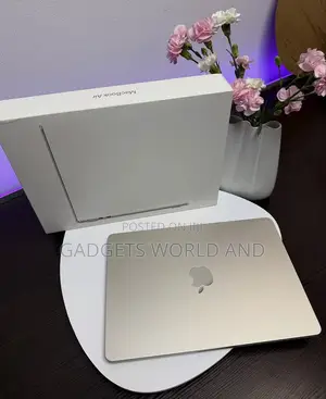 Apple MacBook Air 2024 M3 16GB RAM 256GB SSD