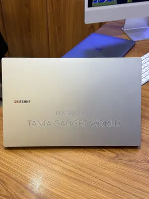 New Samsung Galaxy Book4 Laptop 8GB RAM, 512GB SSD