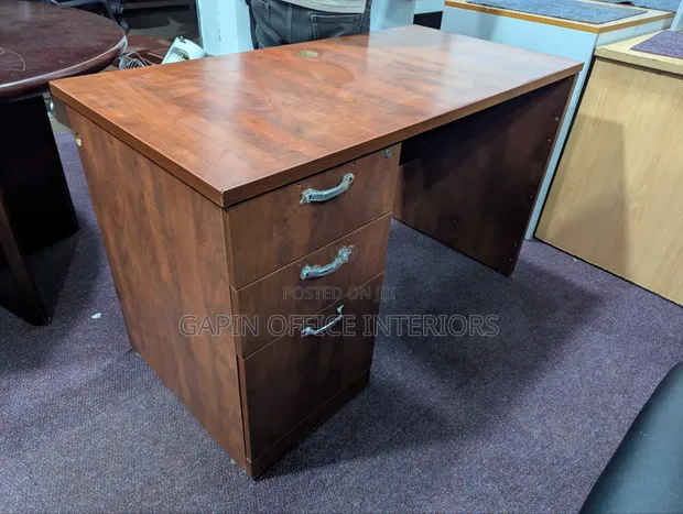 Second Hand Office Table (120cm) - 1