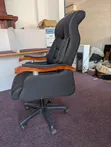 Rotating and Adjustable Executive Office Chair - 4