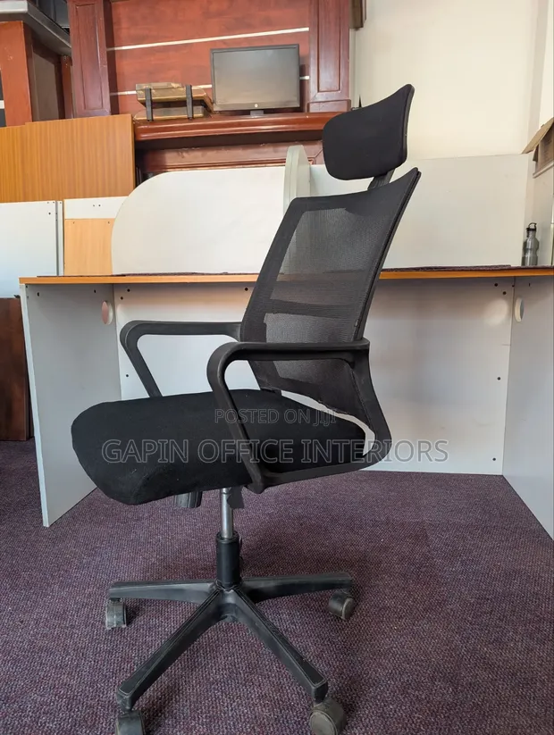 Simple Mesh Back Office Chair with Adjustable Height - 1