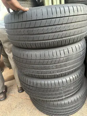 235/55R18 Dunlop Tires - Good Condition, Japan Used