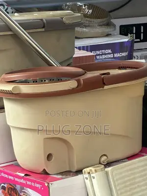 Movable Spin Mop