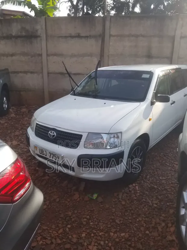 Toyota Probox 1.5 DX 2WD 2008 White - 1