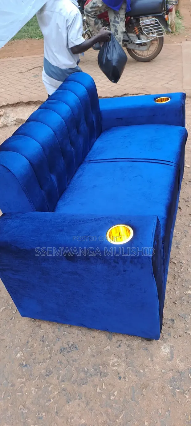 2 Seater Sofa - 6ft x 3ft - 1