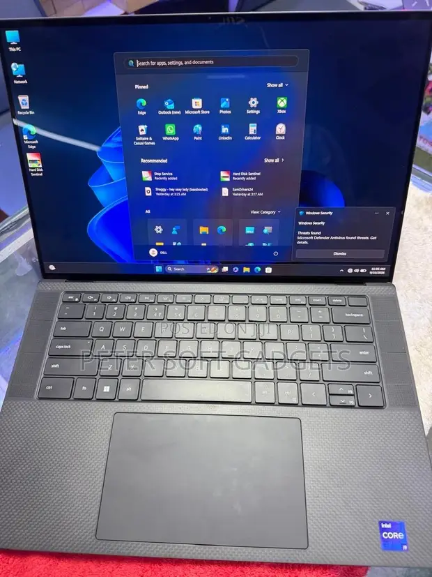 New Dell XPS 15 9530 Laptop - Core i9, 16GB RAM, 1TB SSD - 1