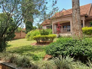 7 Bedroom Bungalow for Sale in Makindye