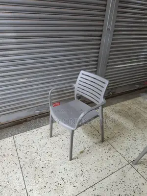 Ladder Back Plastic Chairs