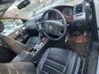 Volkswagen Touareg 2010 White - 3