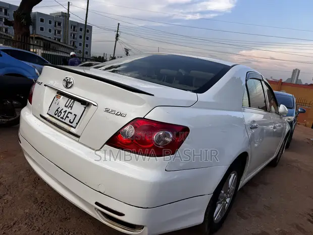 Toyota Mark X 2006 White - 1