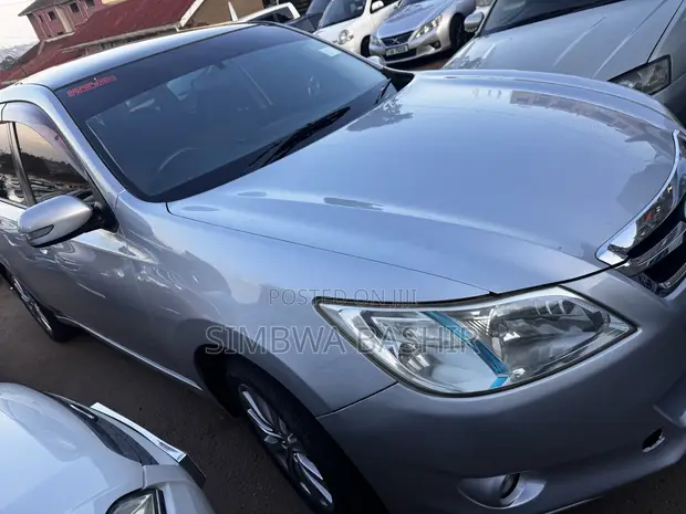 Subaru Exiga 2008 Silver - 1