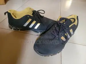 Adidas Sneakers - Men's Size 44.5