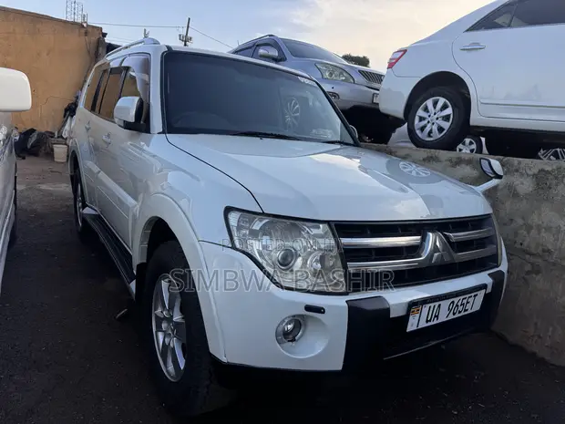 Mitsubishi Pajero 2008 White - 1