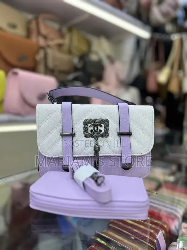 Structured Handbag in Multicolor - 1