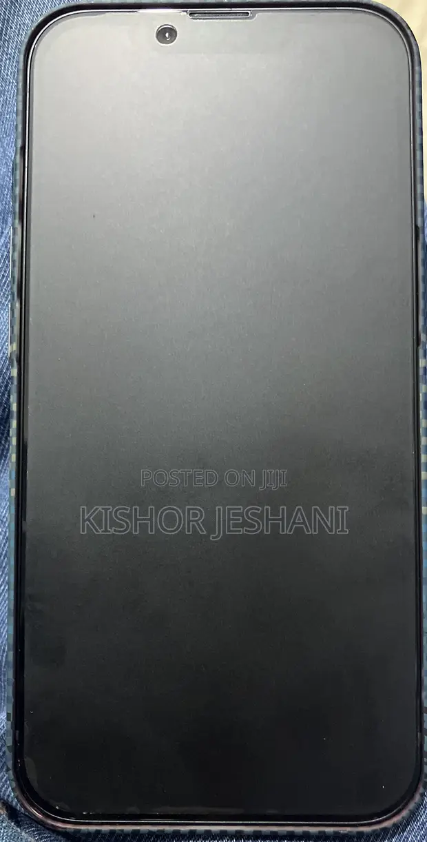 Apple iPhone 16e 256GB Black - 1