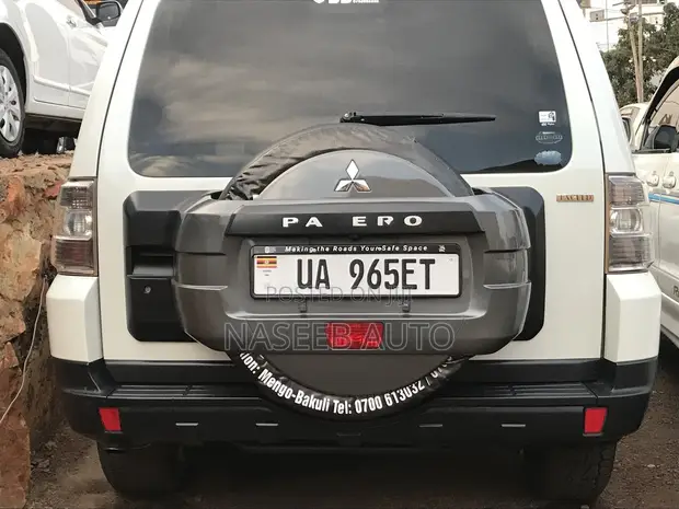 Mitsubishi Pajero 2009 White - 1