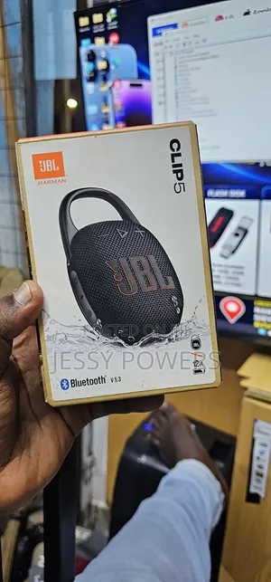 JBL Clip 5 Speaker - Brand New