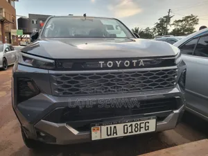New Toyota Hilux Double Cabin 2025 Gray