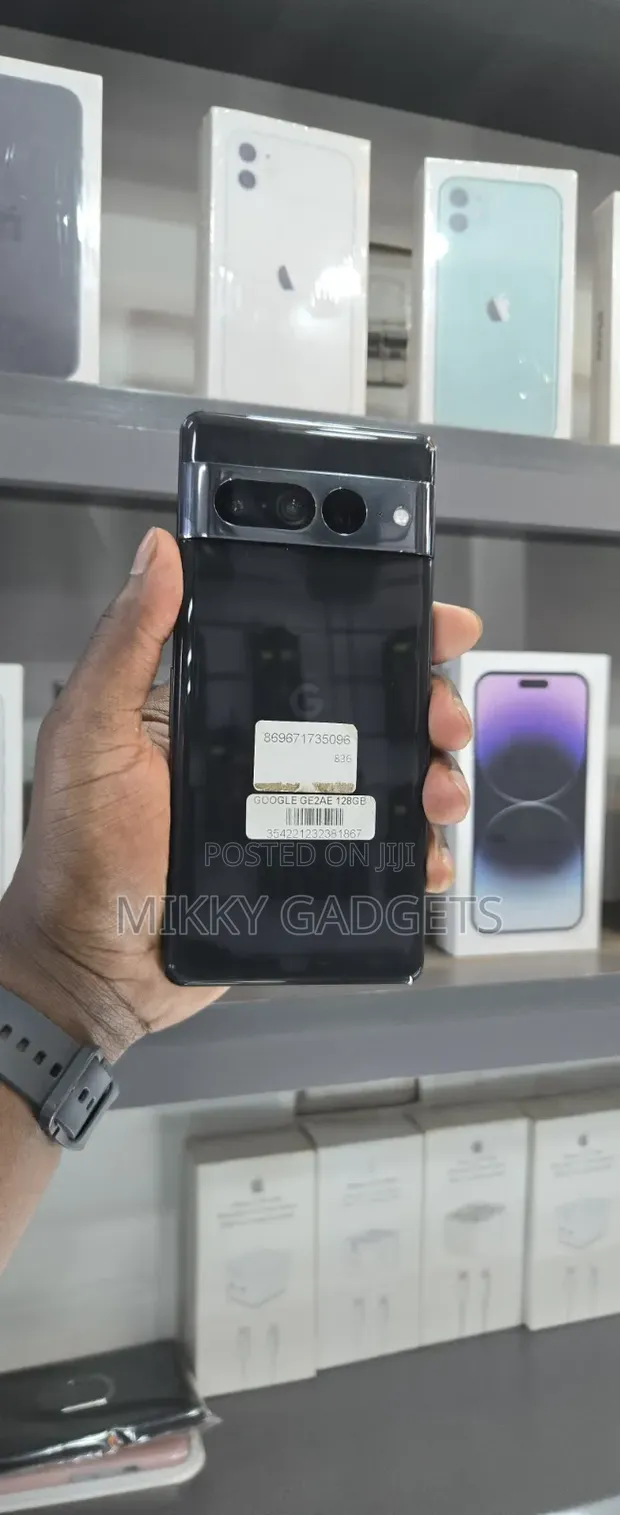Google Pixel 7 Pro 128GB Black - 1